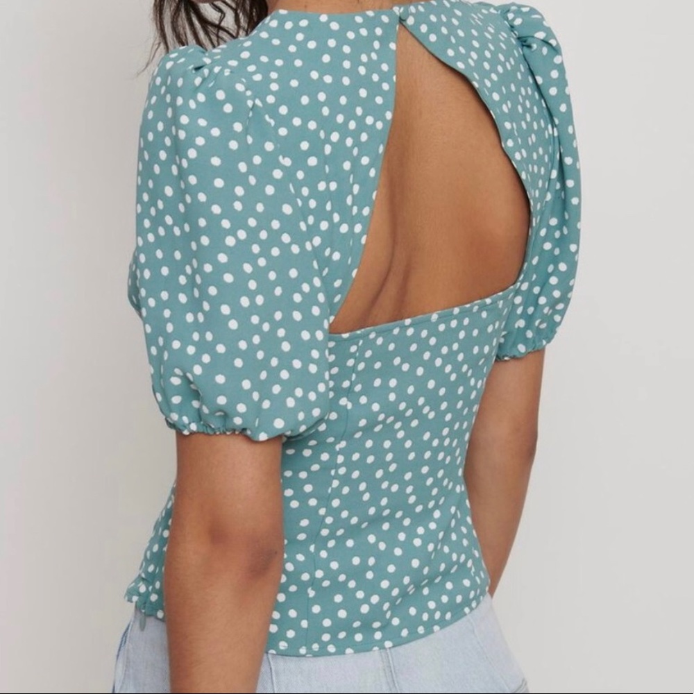 Open Back Puff Sleeve Short Sleeve Top